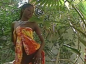Astonishing ebony pornstar India gets bare